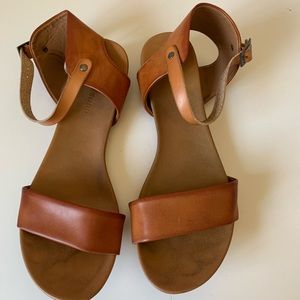 Cognac Sandals size 10